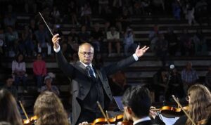 Geleceğin müzisyenlerinden Korkuteli’nde müzik ziyafeti